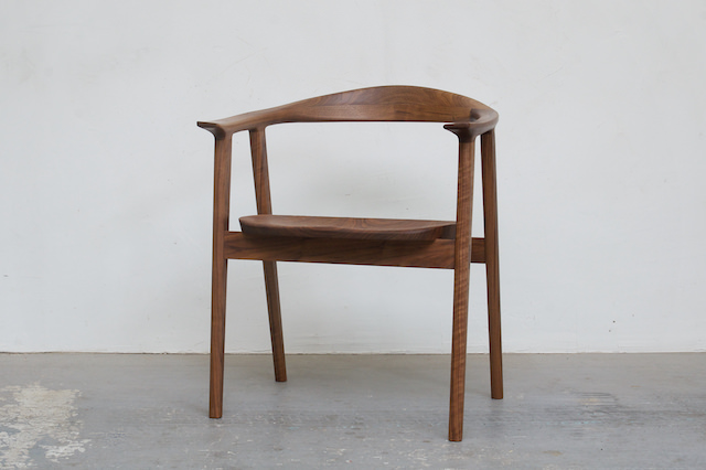 ISU-WORKSの椅子 その3。【No.2078】 | 無垢材家具で温かいやすらぎのある生活を 家具屋で働く双子のブログ